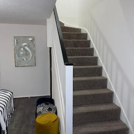 Newly Refurbished Home In Bradley Stoke, Near Cribbs Causeway, Bristol, For Long Stays, Group Stays, Contractors, Sleeps Up To 7 Guests, Free Parking!! Extérieur photo